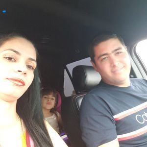 Meet your Posher, Idania